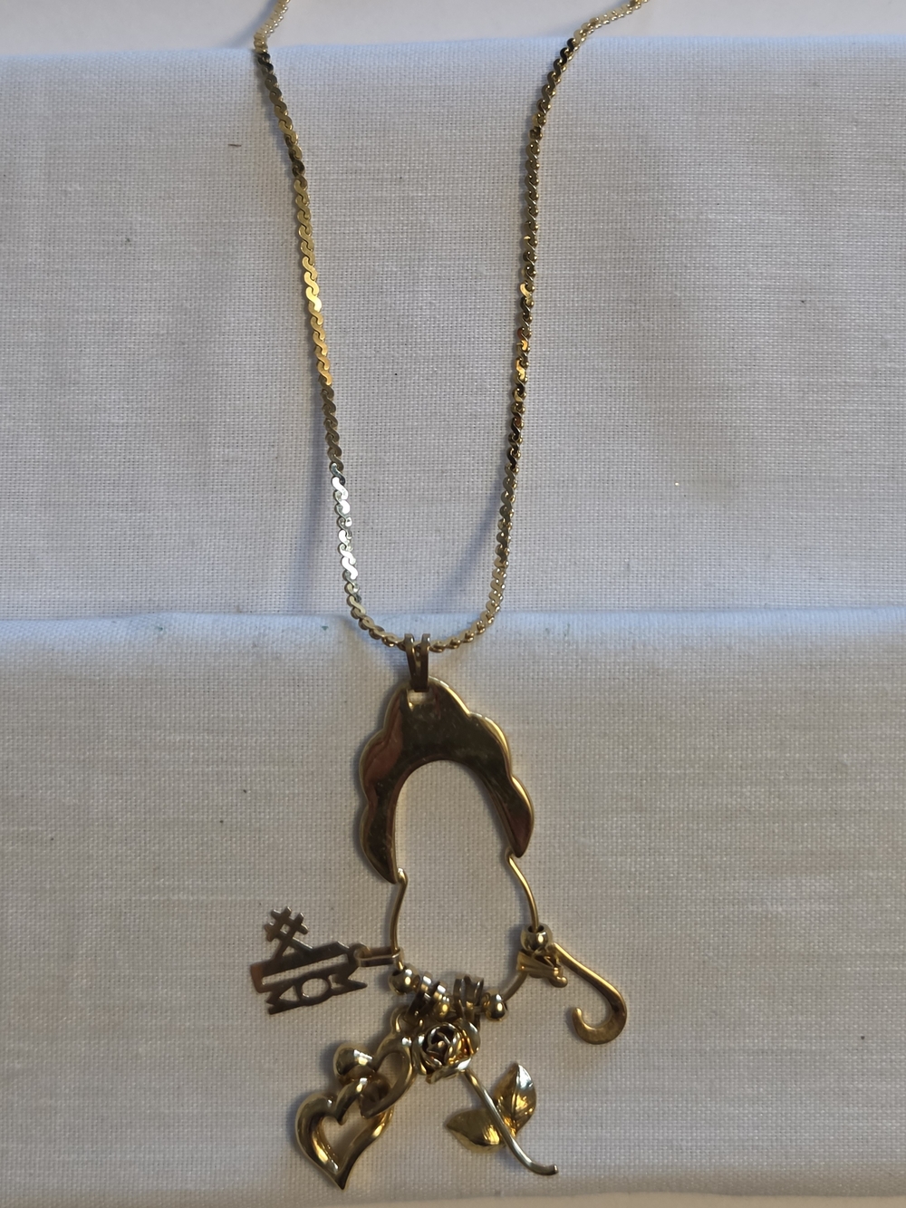 Vtg Monet 27" Gold-Tone Serpentine Chain w Charm Holder Pendant and 4 Charms